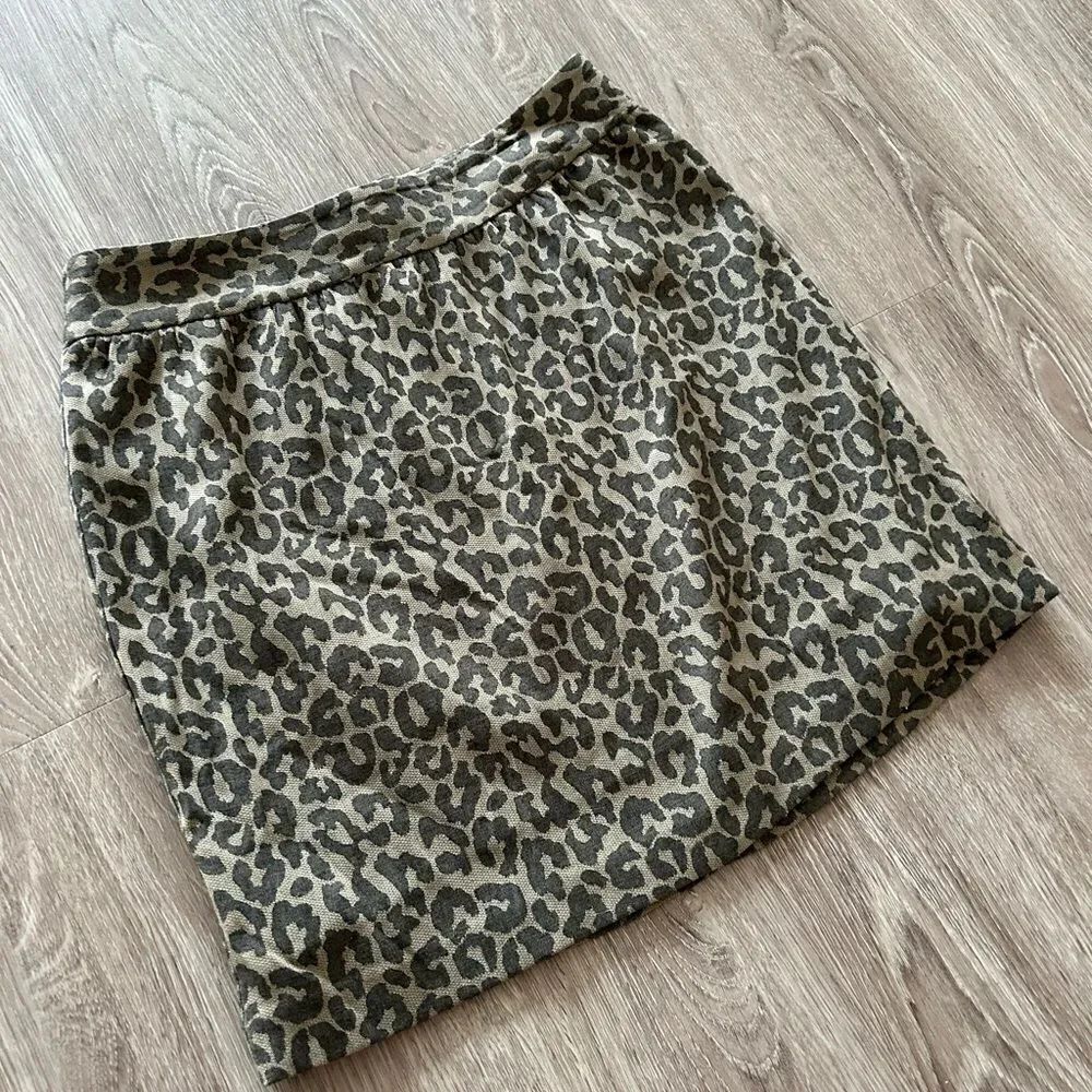 Cheetah Mini Skirt - Picture 3 of 5